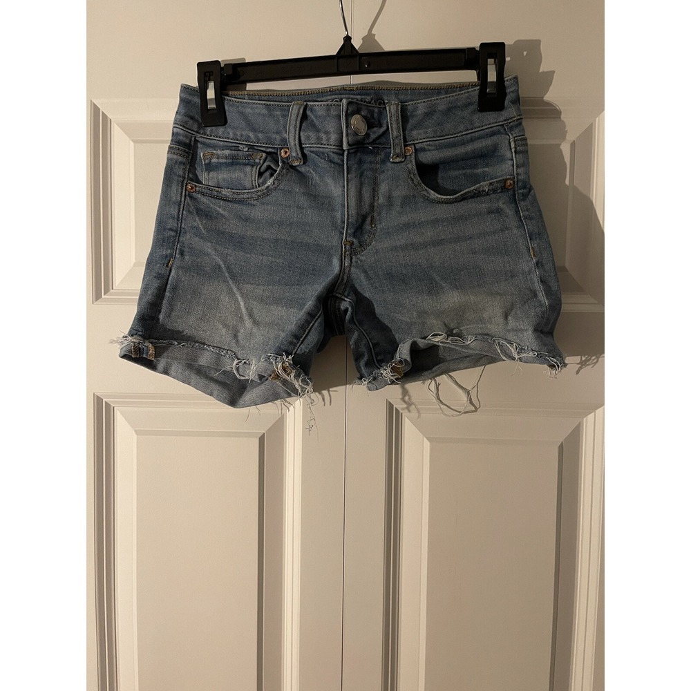 American Eagle super super stretch midi Denim Jean shorts size 2 blue